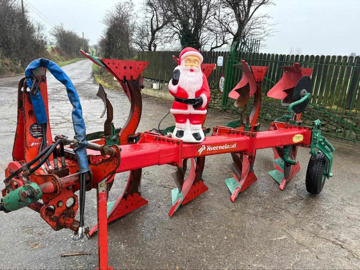 Kverneland 4 Furrow Rev. Plough - Image 1