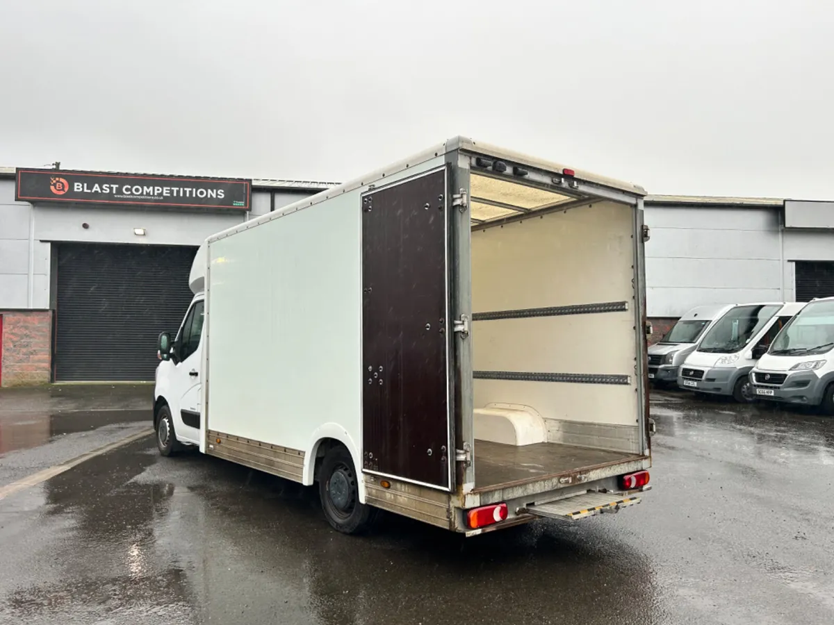 Renault Master 2020-Luton Box Loader - Image 4