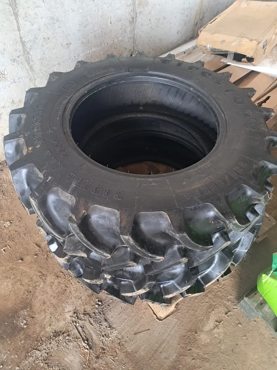 Tractor tyres - Image 3