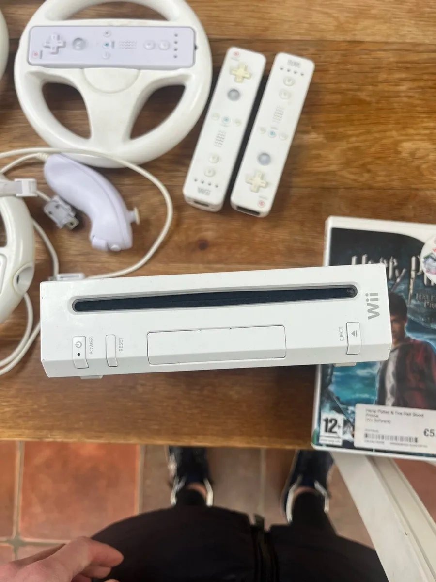Nintendo Wii - Image 1