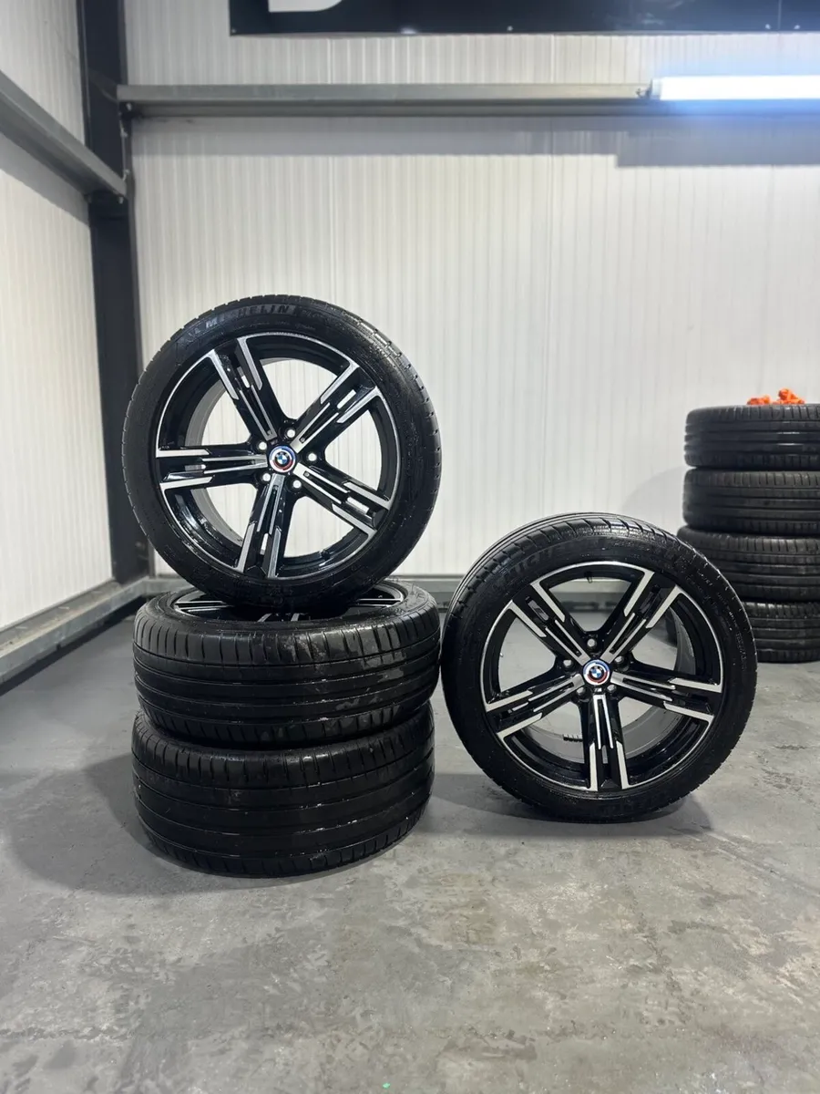 Genuine BMW G20 2023 18” Alloys and Tyres - Image 1