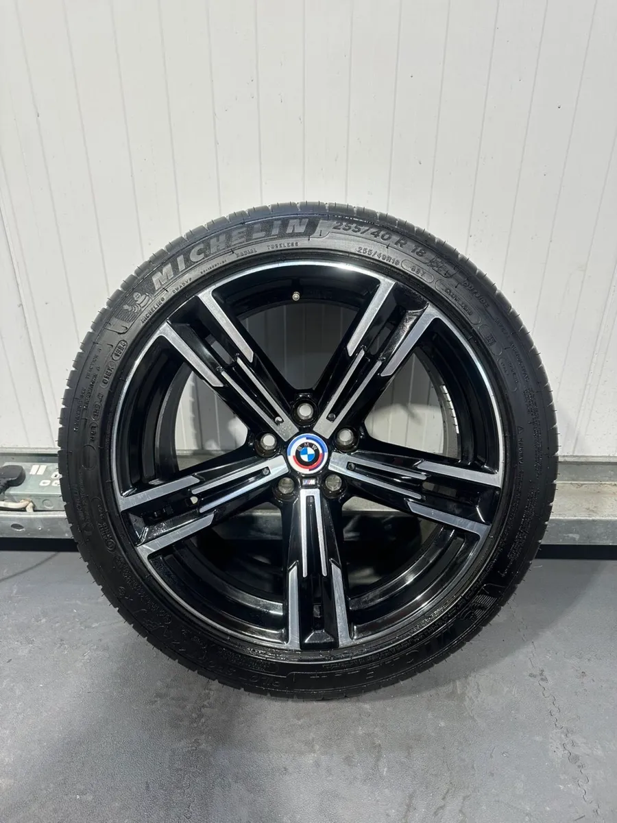 Genuine BMW G20 2023 18” Alloys and Tyres - Image 4