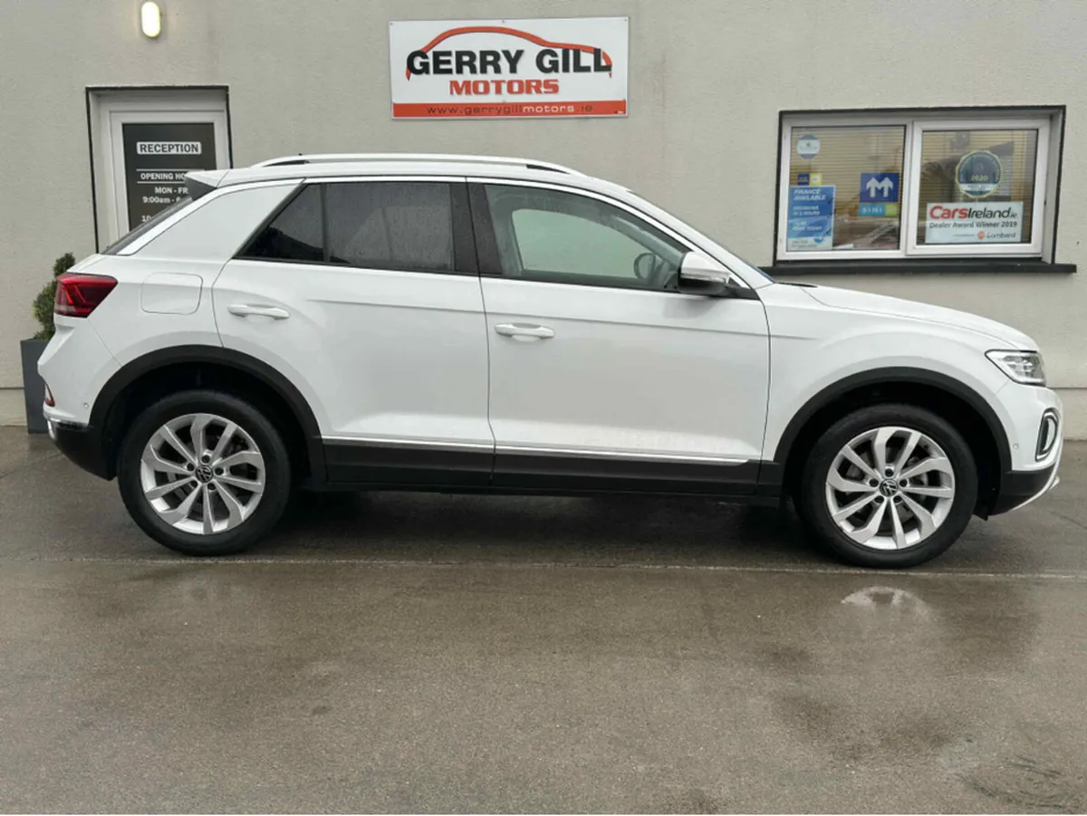 Volkswagen T-Roc STYLE 2.0 TDI MANUAL 6SPEED FWD 1 - Image 3