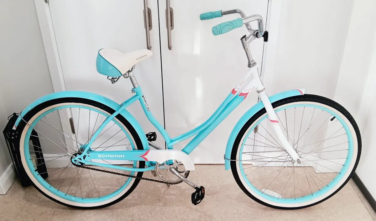 Schwinn Legacy Cruiser Bike (new) - Image 1