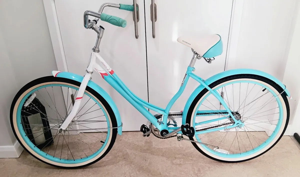 Schwinn Legacy Cruiser Bike (new) - Image 2