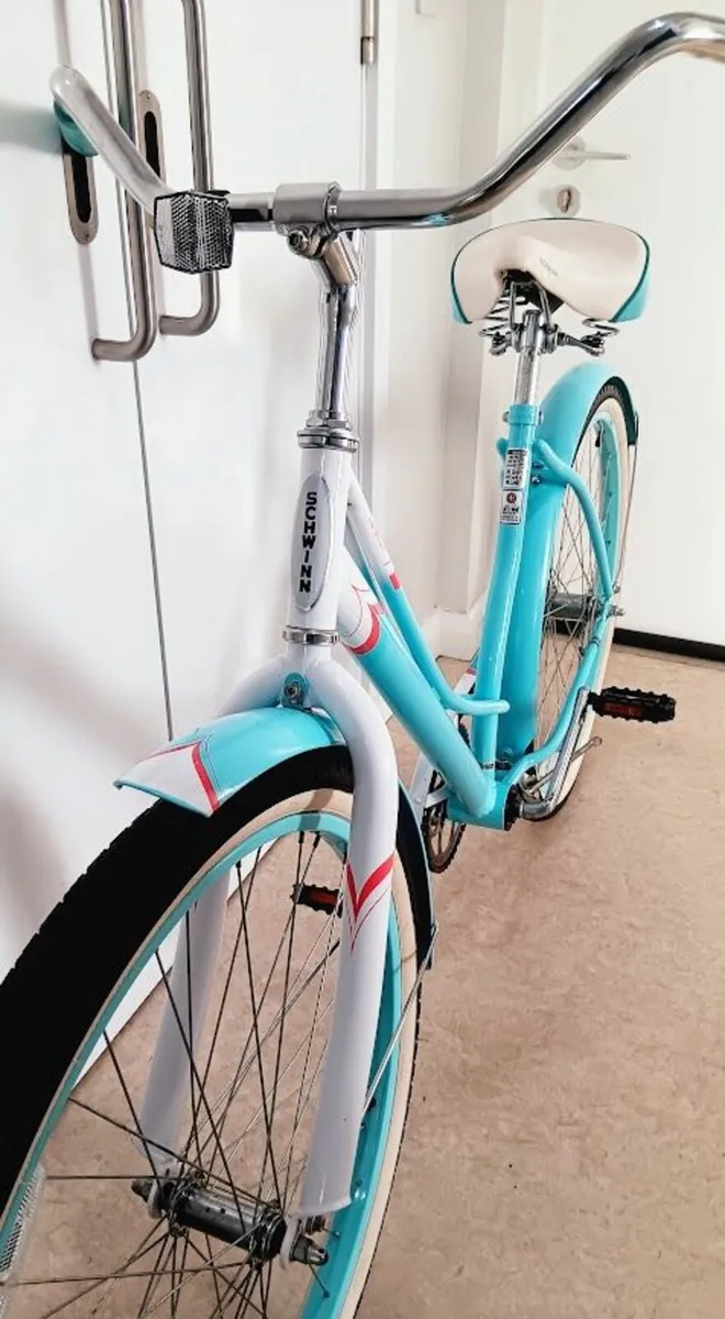 Schwinn Legacy Cruiser Bike (new) - Image 3
