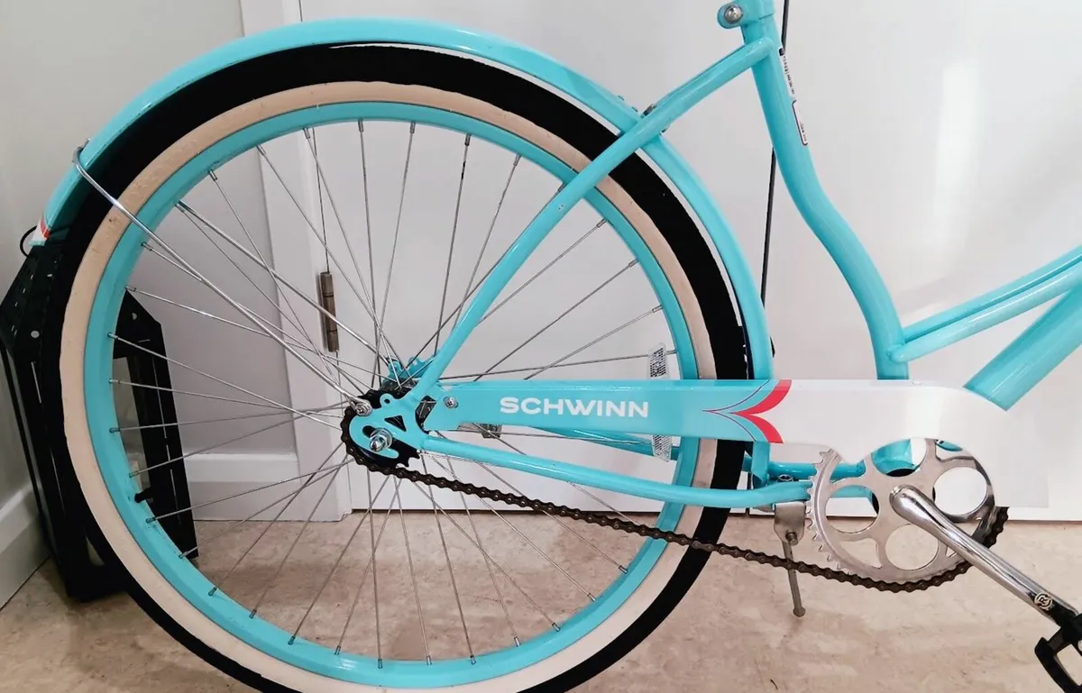 Schwinn Legacy Cruiser Bike (new) - Image 4
