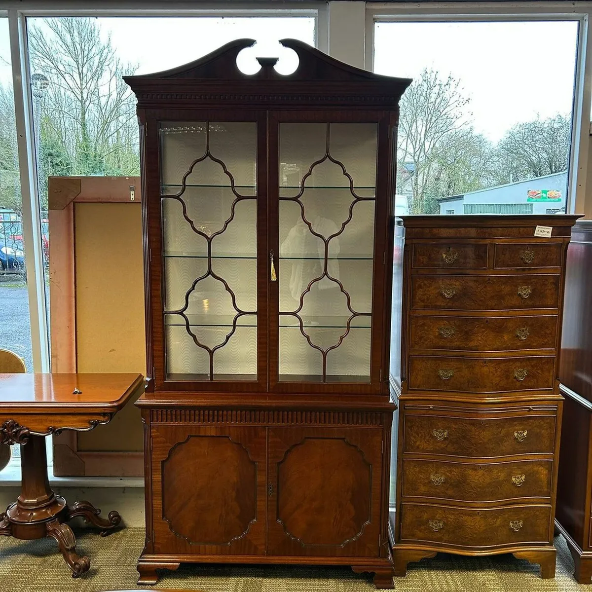 display cabinet / home delivery / online - Image 2