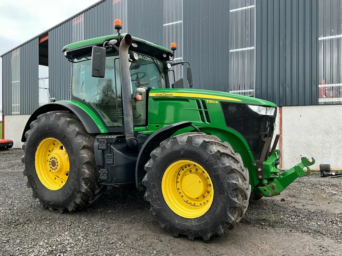 JOHN DEERE 7250R 4WD TRACTOR - Image 1