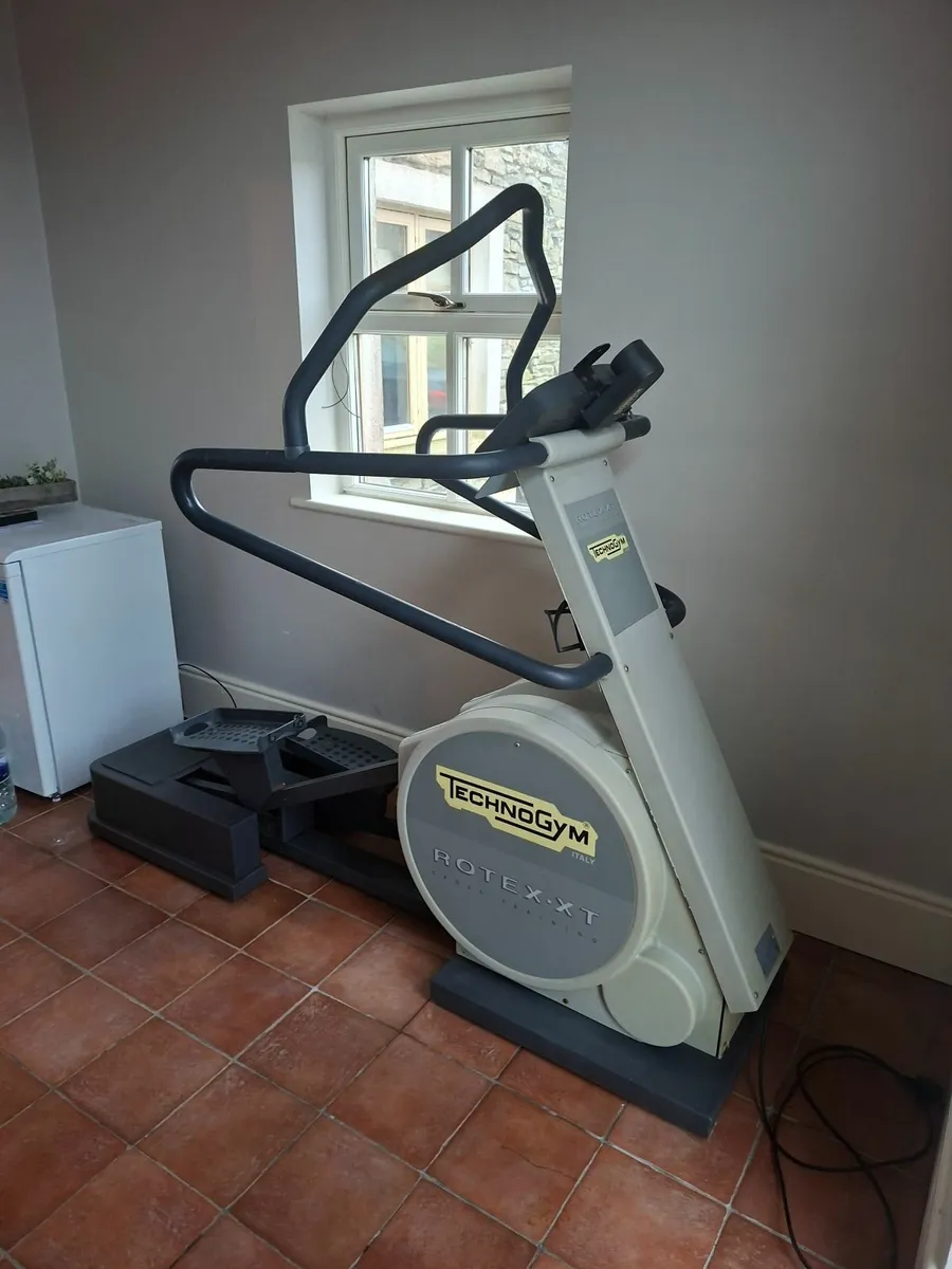 Eliptical Machine - Image 4