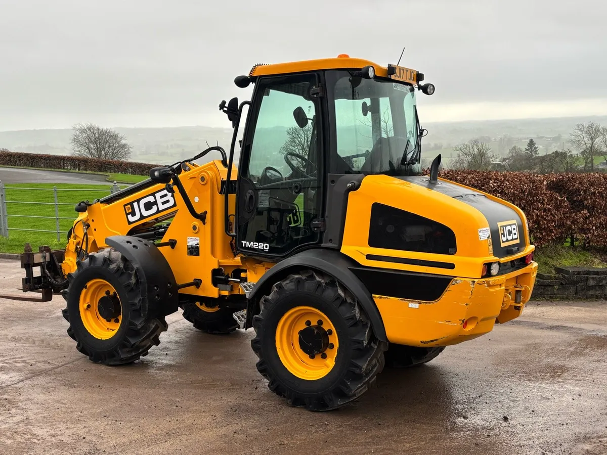 JCB TM 220 - Image 1