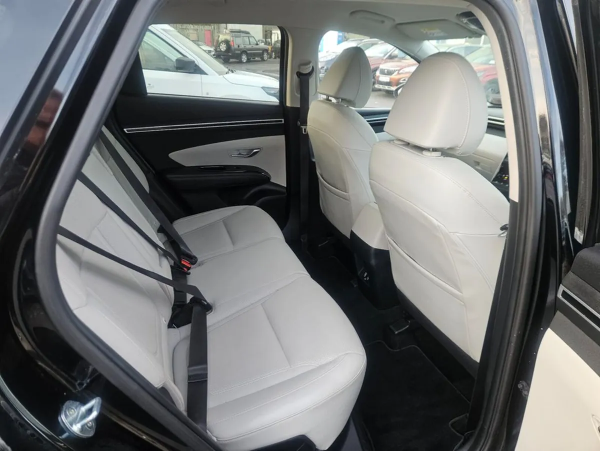Hyundai Tucson Executive 5DR - Image 4