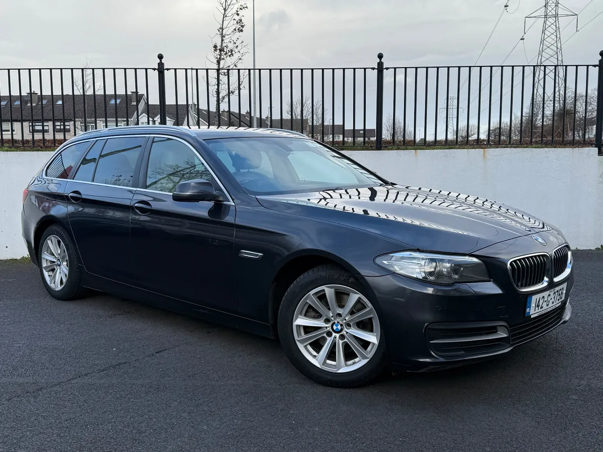 BMW 5-Series 520D ESTATE AUTO 2014 CREAM LEATHER - Image 1
