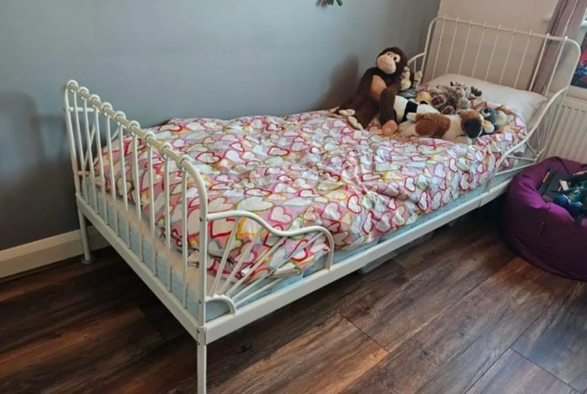 Single Bed - Ikea - Image 3