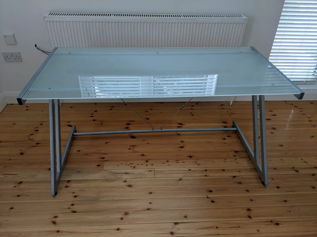 Modern Office desk - Image 3