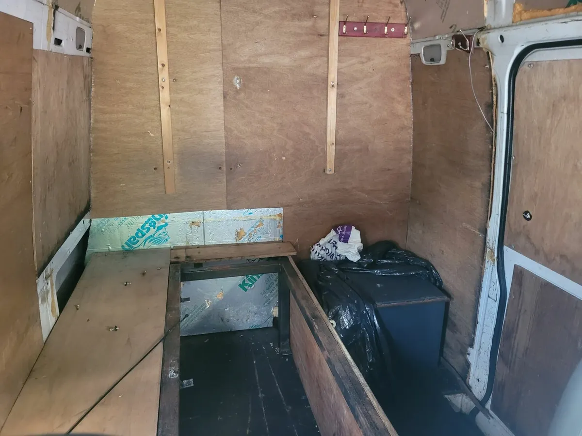 Mercedes-Benz Sprinter 2003 - Image 2