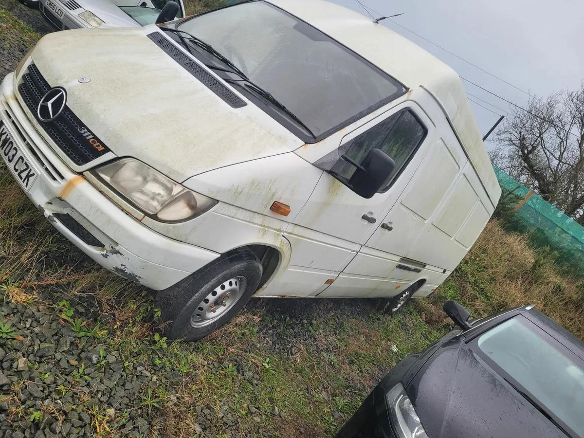 Mercedes-Benz Sprinter 2003 - Image 1