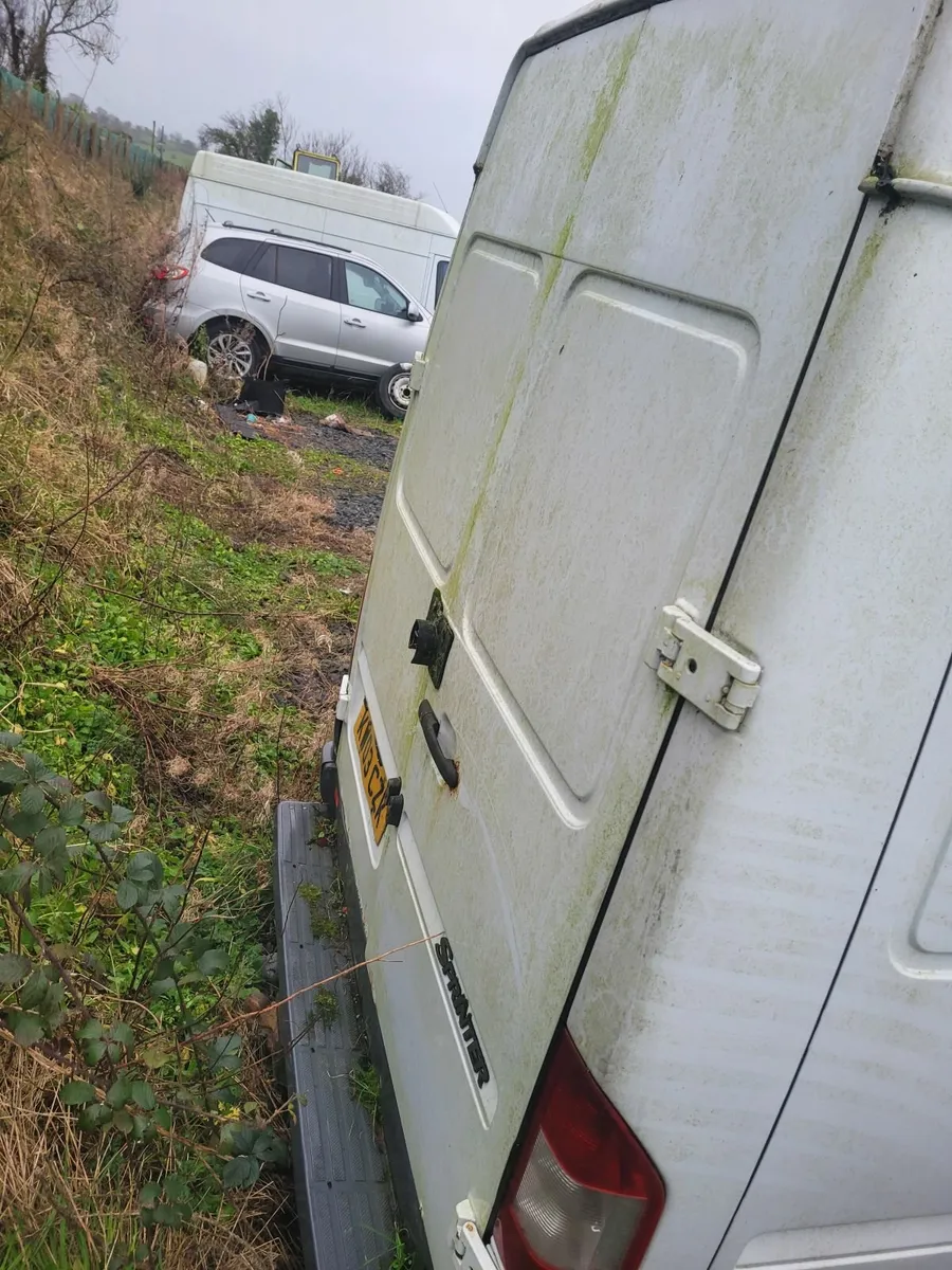 Mercedes-Benz Sprinter 2003 - Image 4