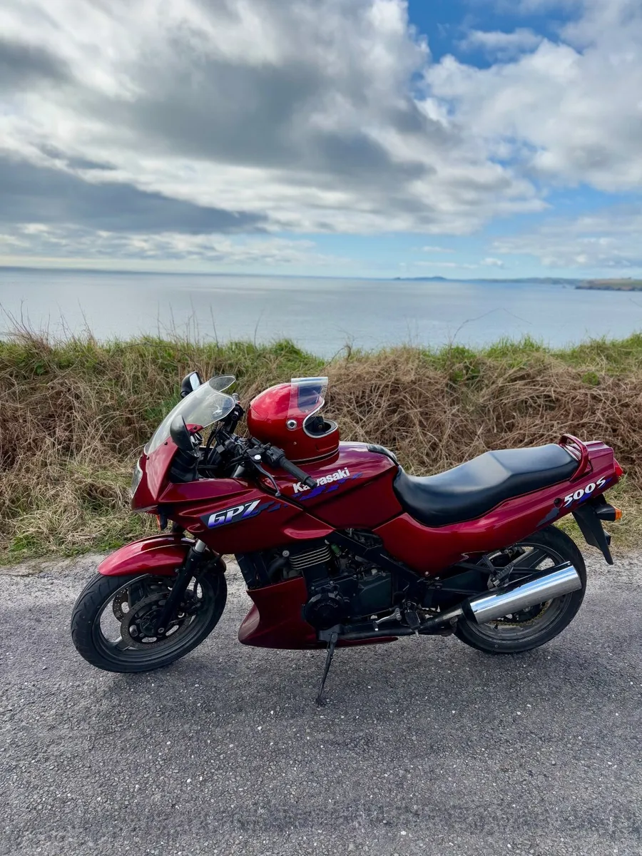 Kawasaki GPZ500S - low mileage - Image 1