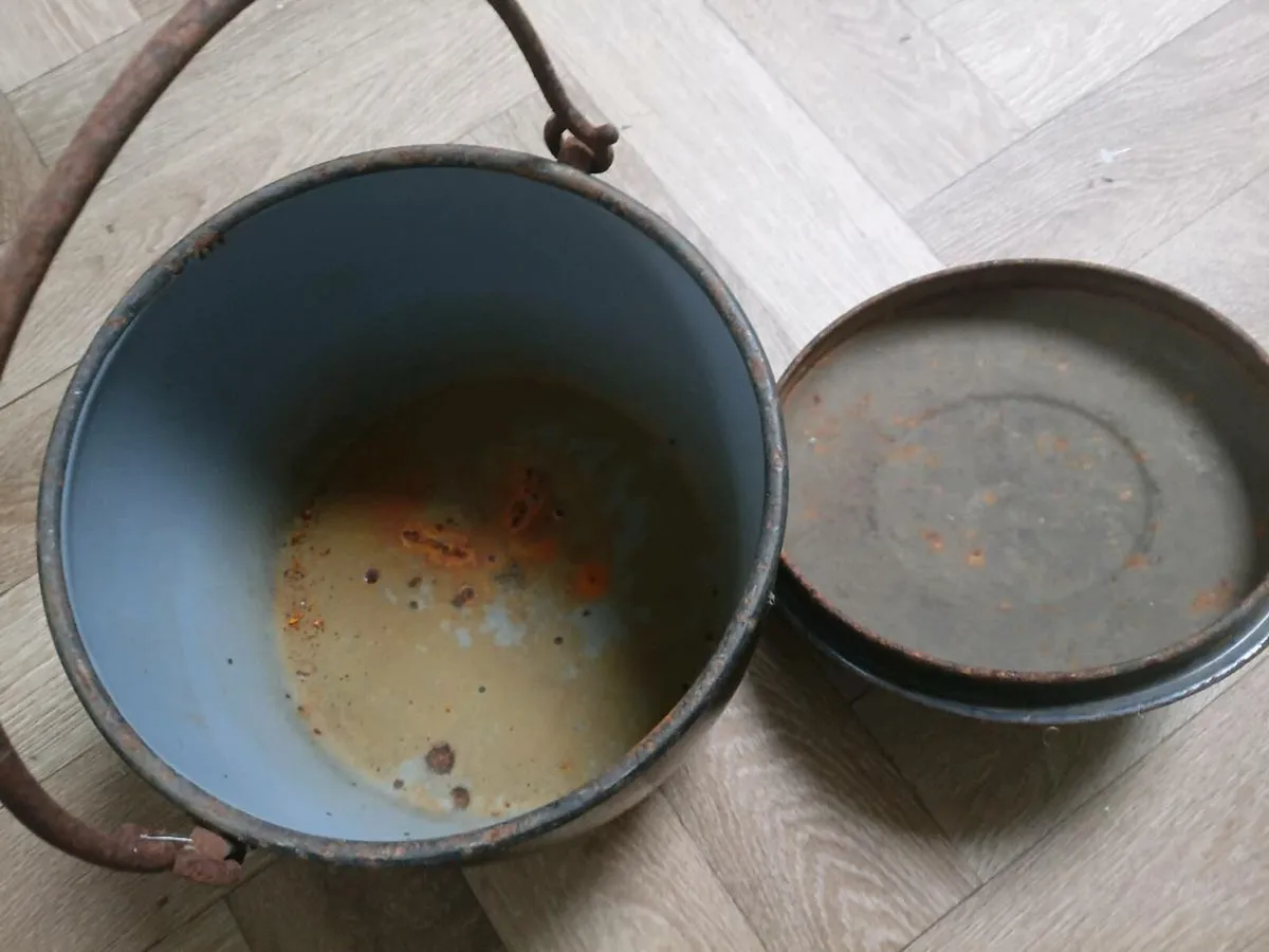 Judgeware pot with lid - Image 2