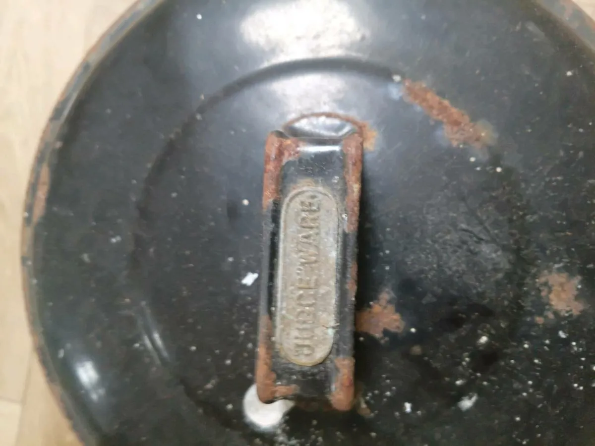 Judgeware pot with lid - Image 3