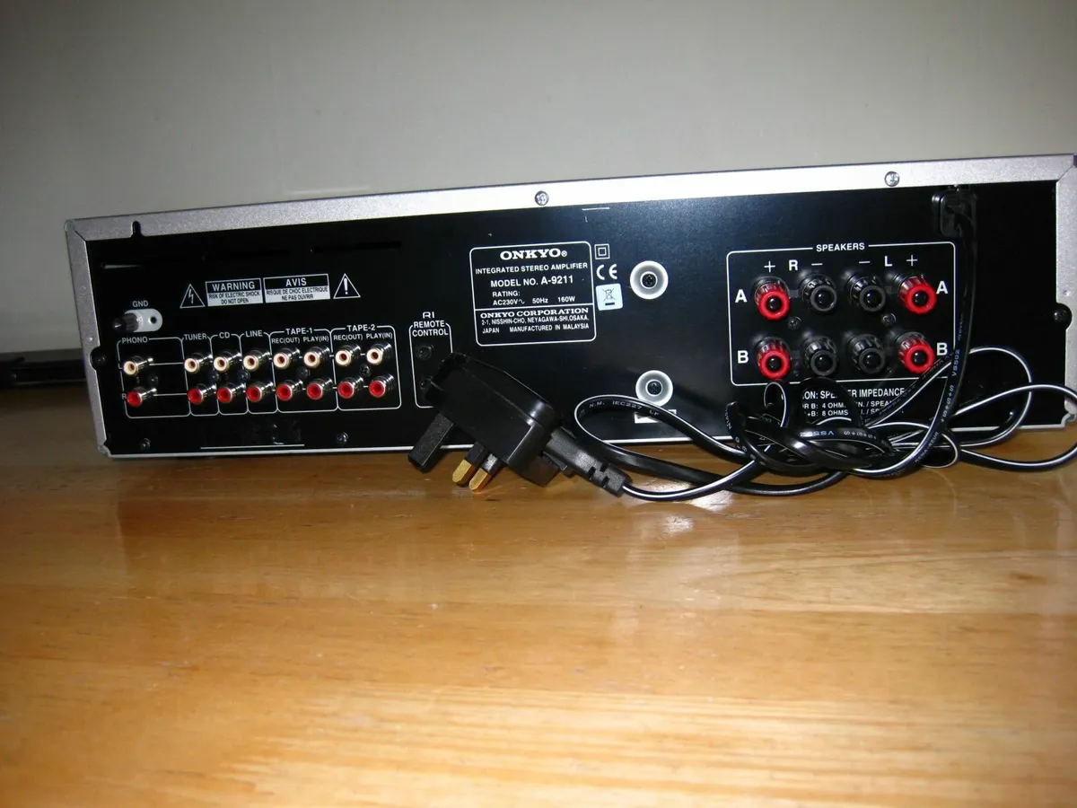 ONKYO A-9211 Quality Amplifier. - Image 2