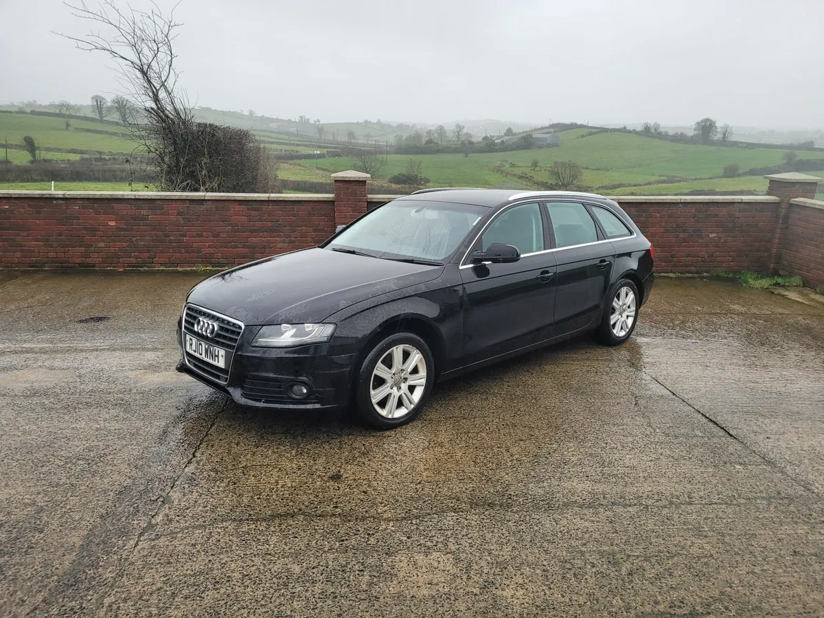Audi A4 2010 - Image 2