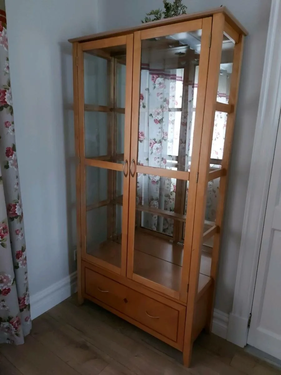 Display cabinet/ dresser - Image 1