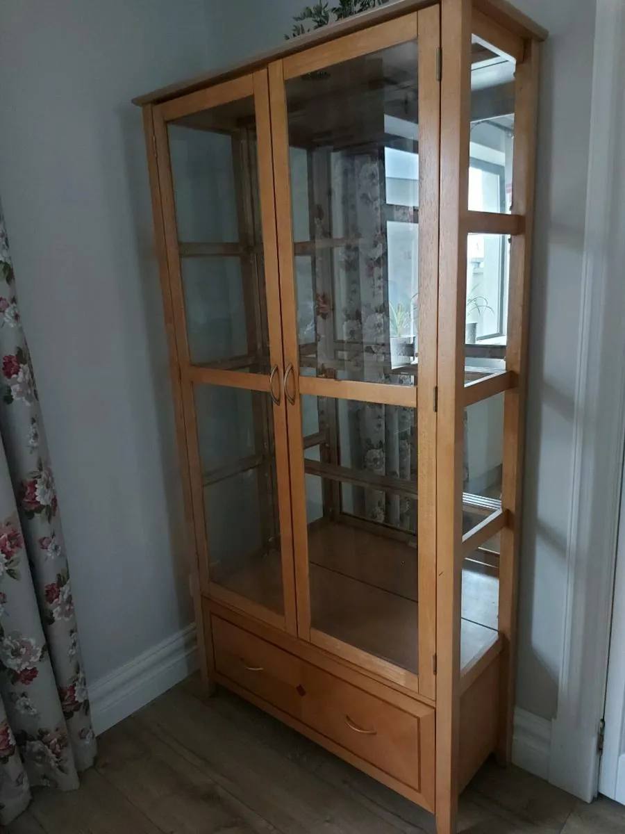 Display cabinet/ dresser - Image 2