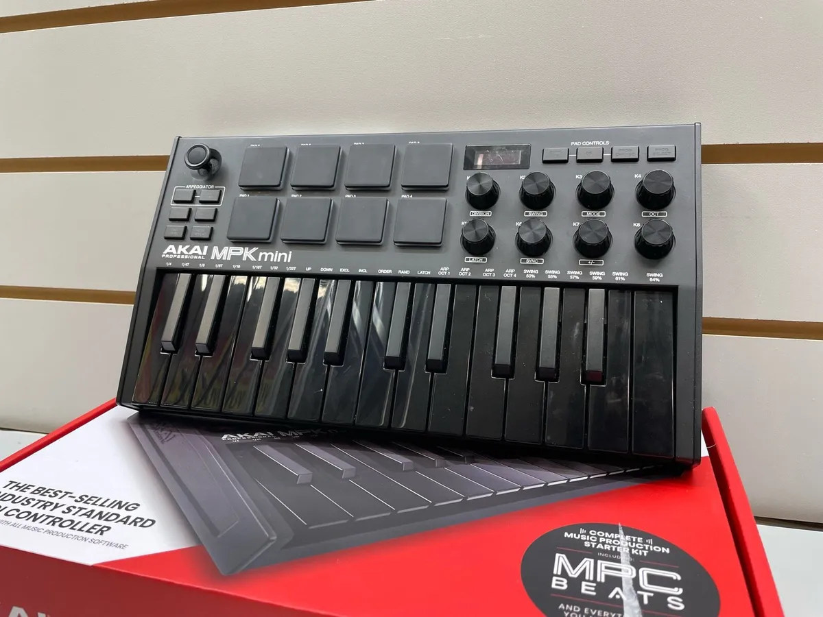 AKAI MPK mini Black Edition - Image 1