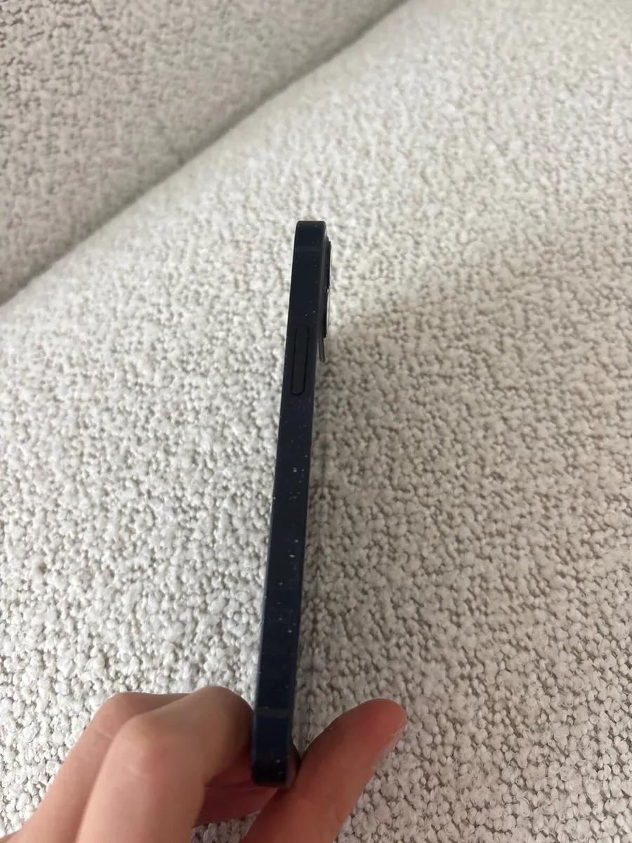 iPhone 12 mini - Image 3