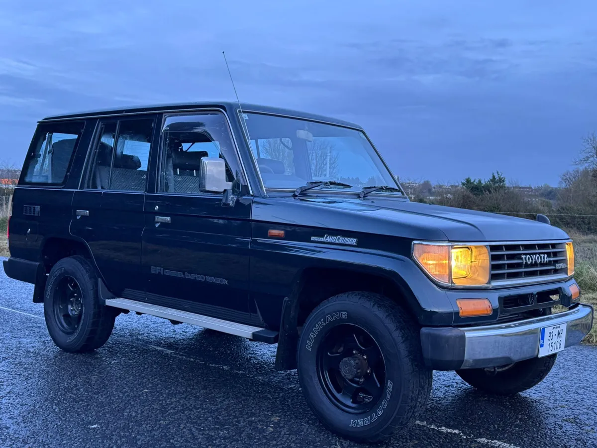 93 Toyota Land Cruiser Prado MANUAL - Image 1