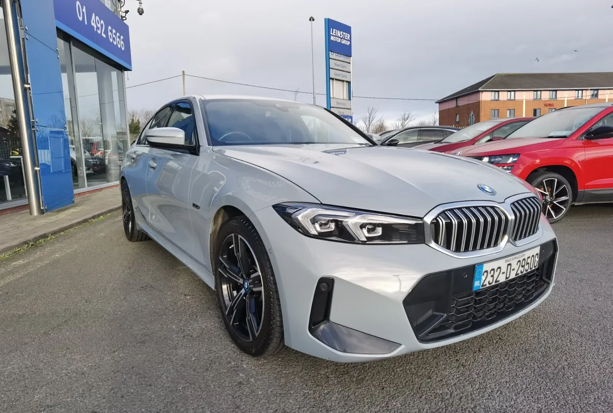 BMW 3 SERIES 330E M SPORT AUTO **HARMON/KARDON** - Image 3