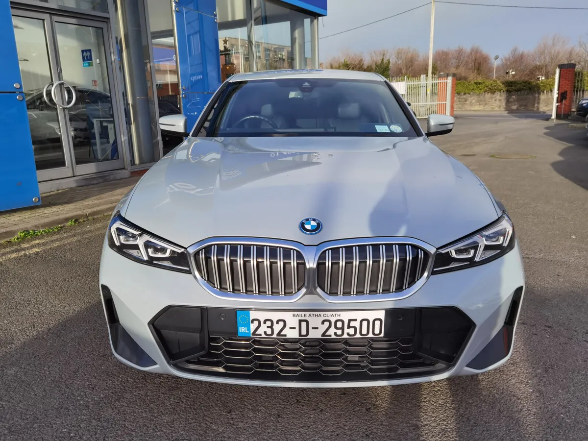 BMW 3 SERIES 330E M SPORT AUTO **HARMON/KARDON** - Image 2