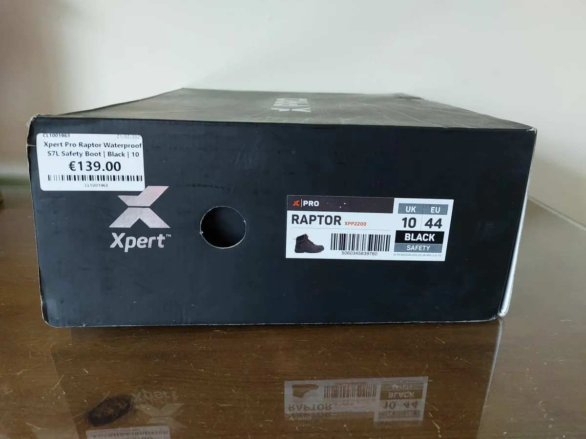 Mens working boots - Image 1