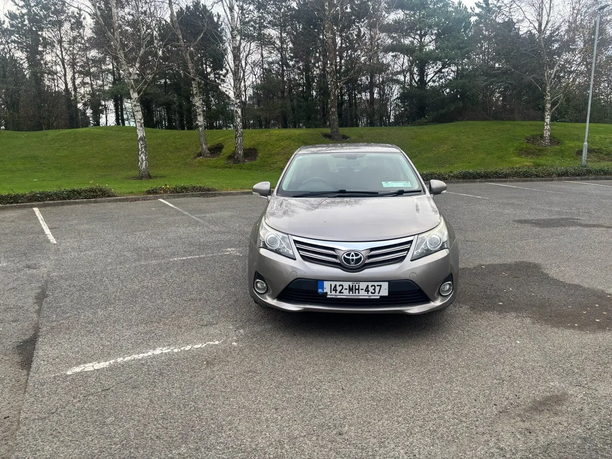 2014 Toyota Avensis with Full Service History - Image 2