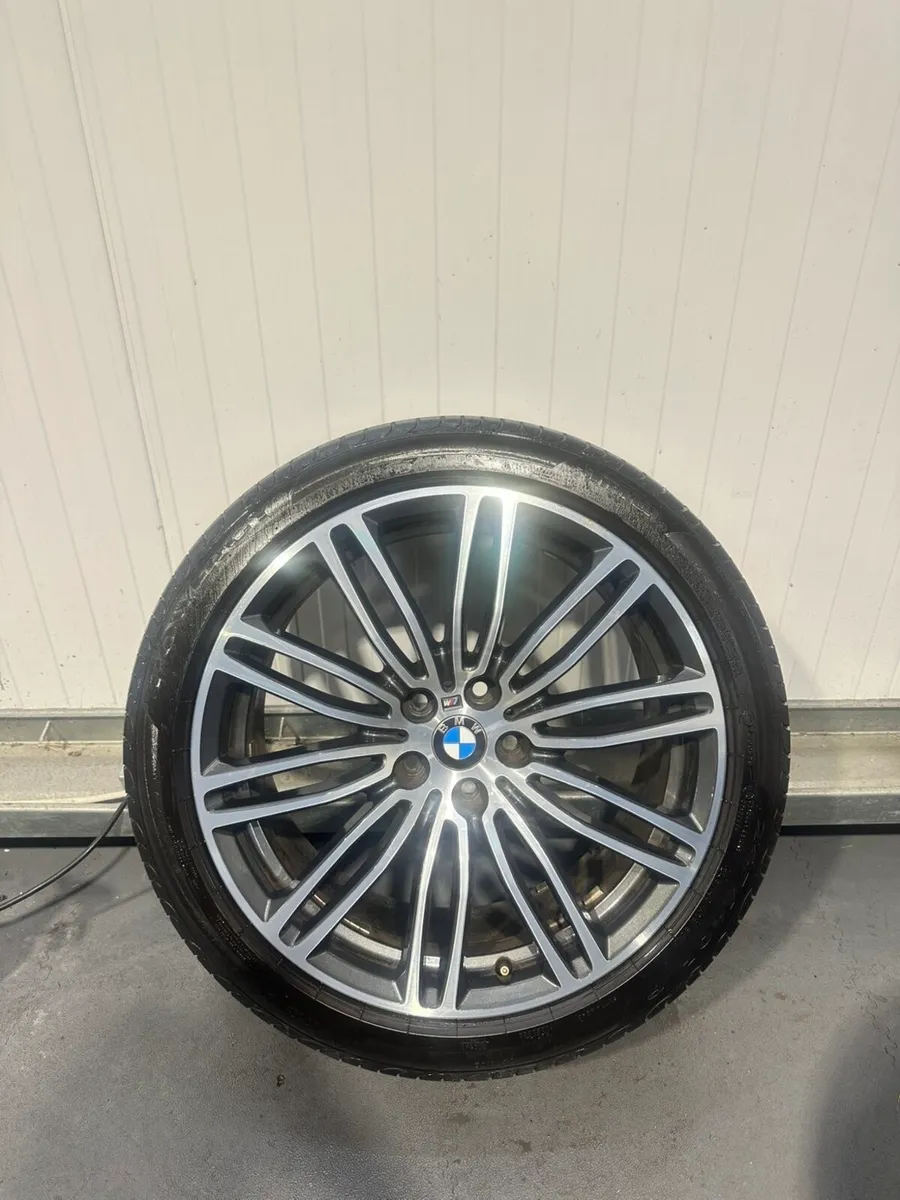 Genuine BMW 5 Series G30 19” Alloys and Tyres - Image 2