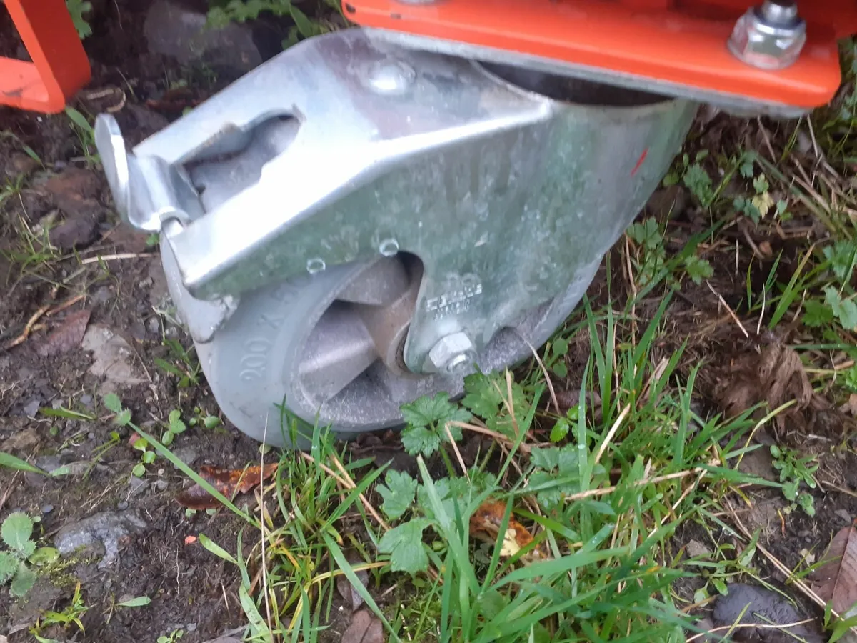 DUCT RACKS   X 3 - Image 2