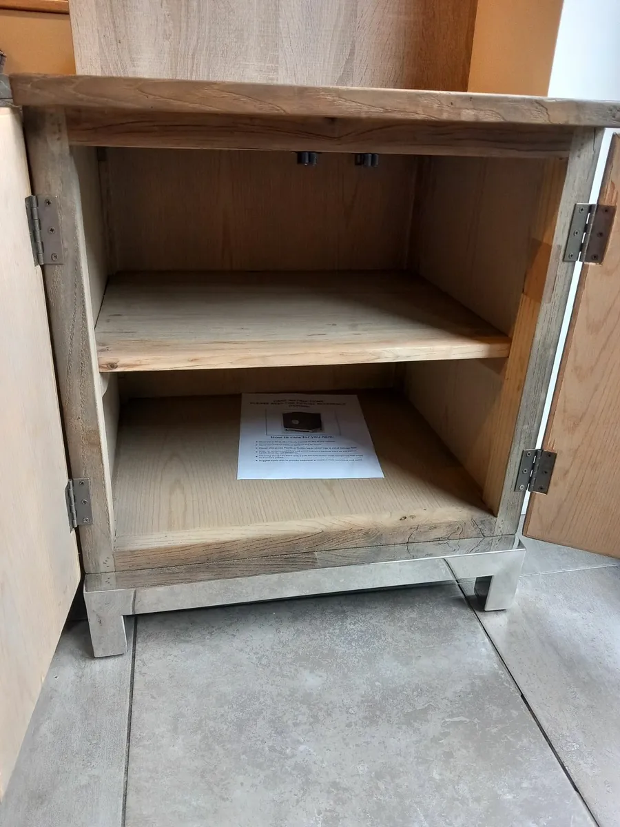 Bedside lockers - Image 3