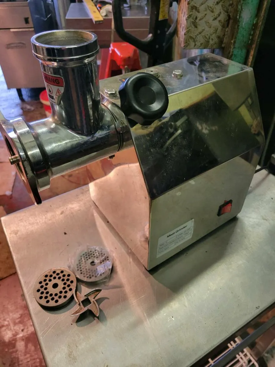 Meat Grinder MODEL 12 - Image 1
