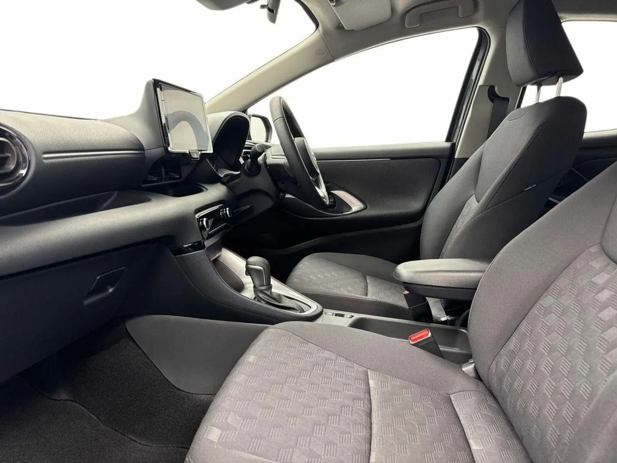 Mazda Mazda2 HYBRID CENTRE LINE *6YR WARRANTY* € - Image 2