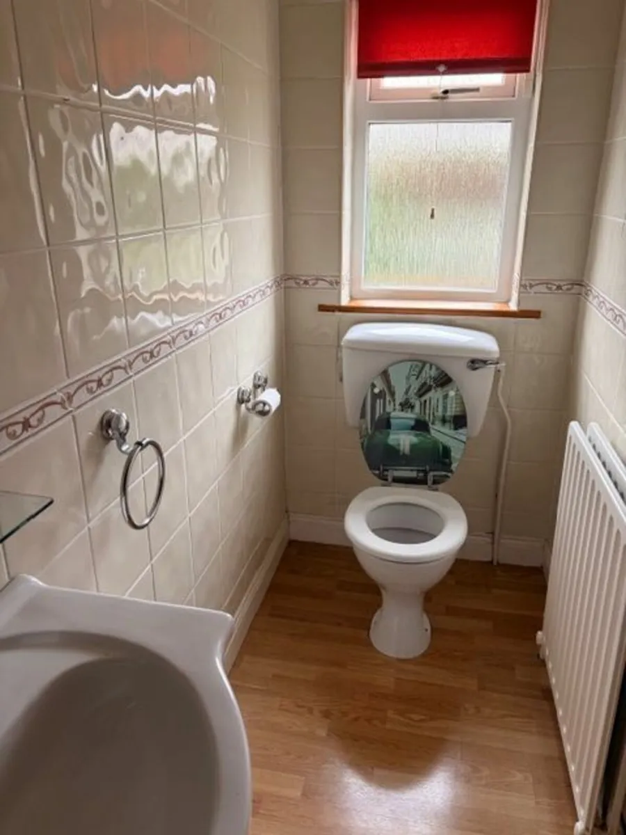 Bathroom suites for sale - Image 1