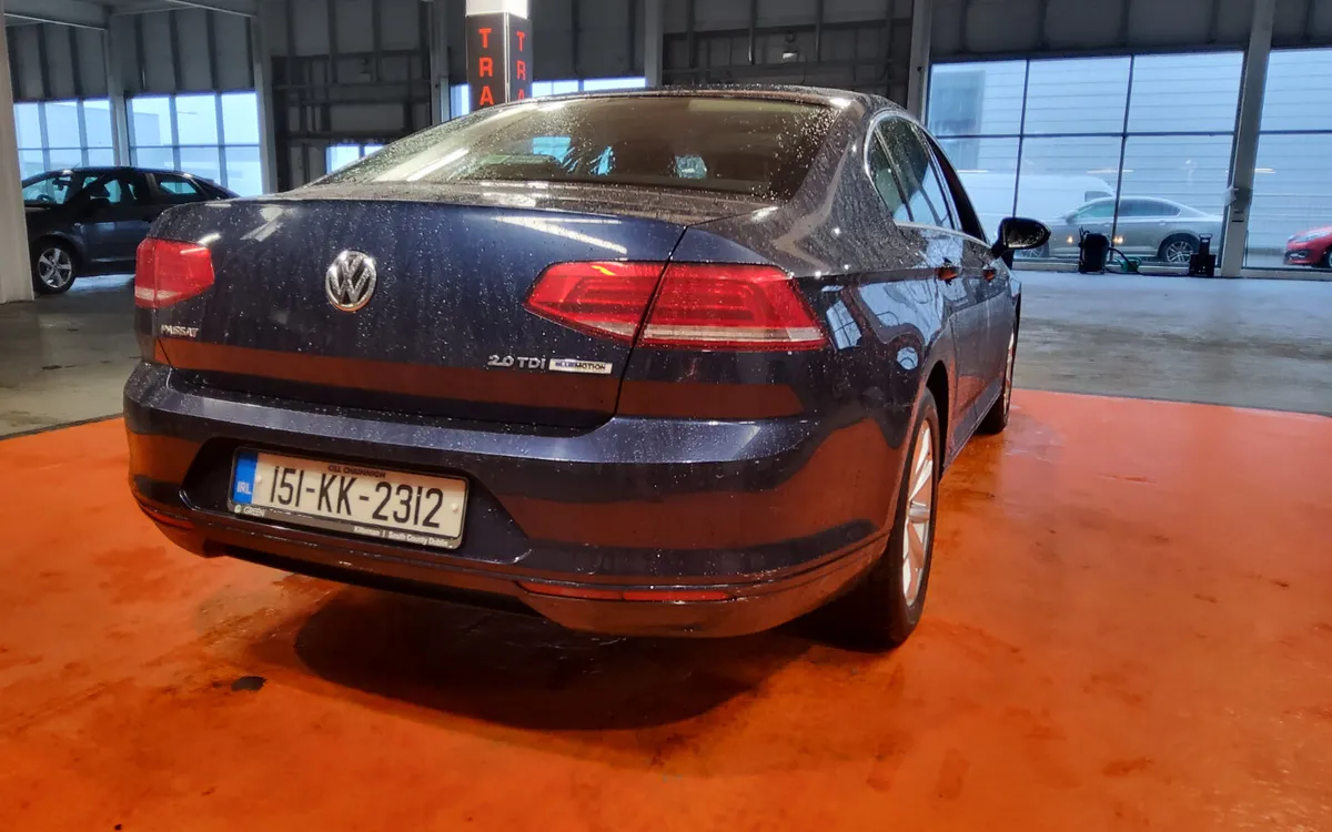 Volkswagen Passat 2015 - Image 4