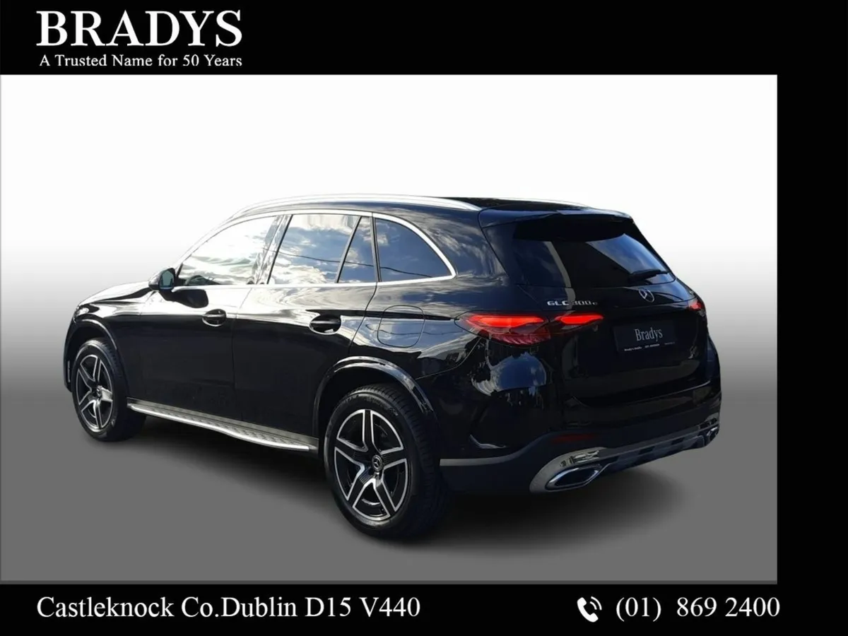 Mercedes-Benz GLC GLC 300e Hybrid AMG 4Matic--Side - Image 4
