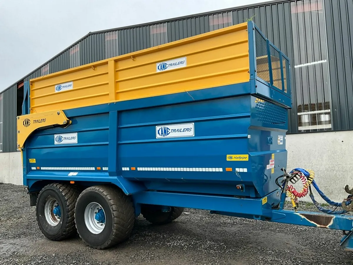 KANE CLASSIC 18ft TWIN AXLE SILAGE TRAILER - Image 4