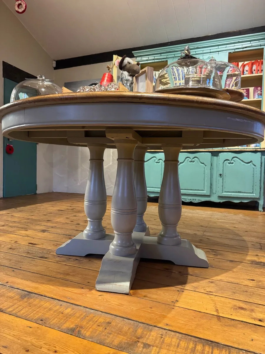 Furniture & Display Equipment Clearance - Image 4