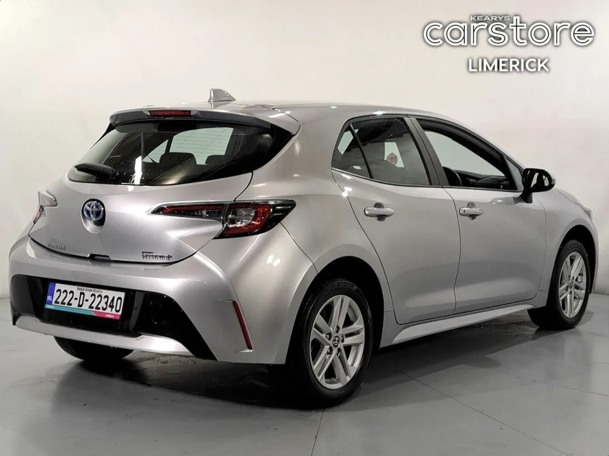 Toyota Corolla 1.8 Hybrid Luna Hatchback *LOW MILE - Image 3