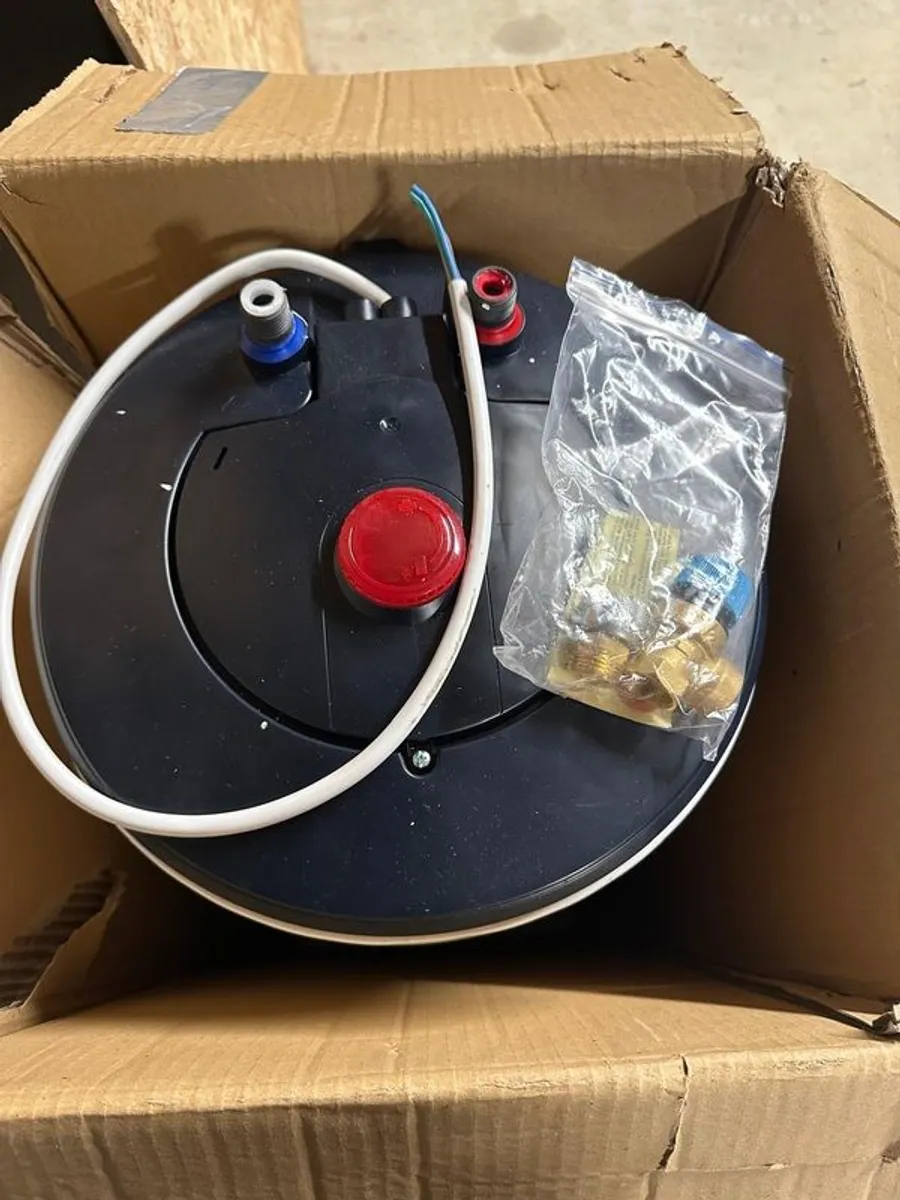 water heater - Image 3