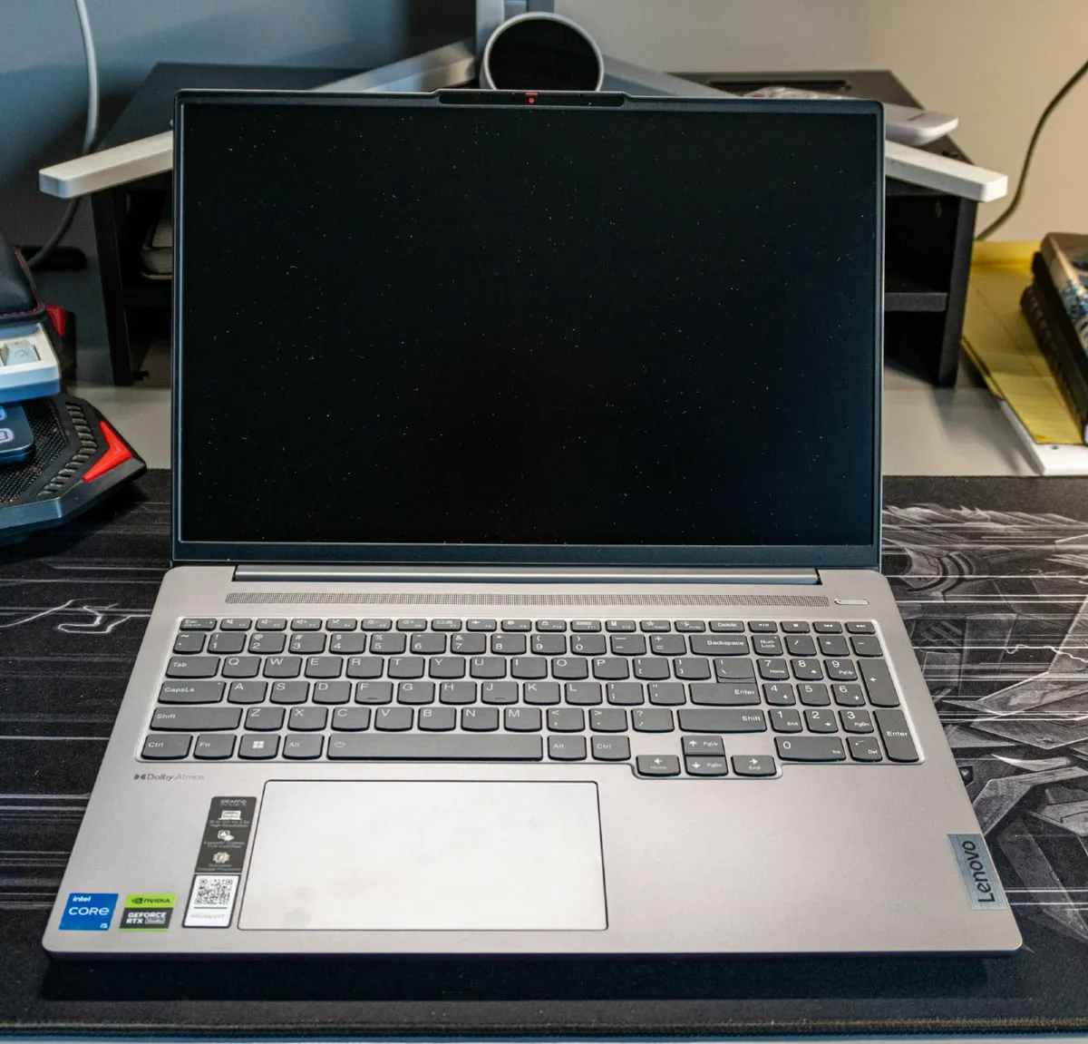 Lenovo IdeaPad Pro 5 16" - Image 2