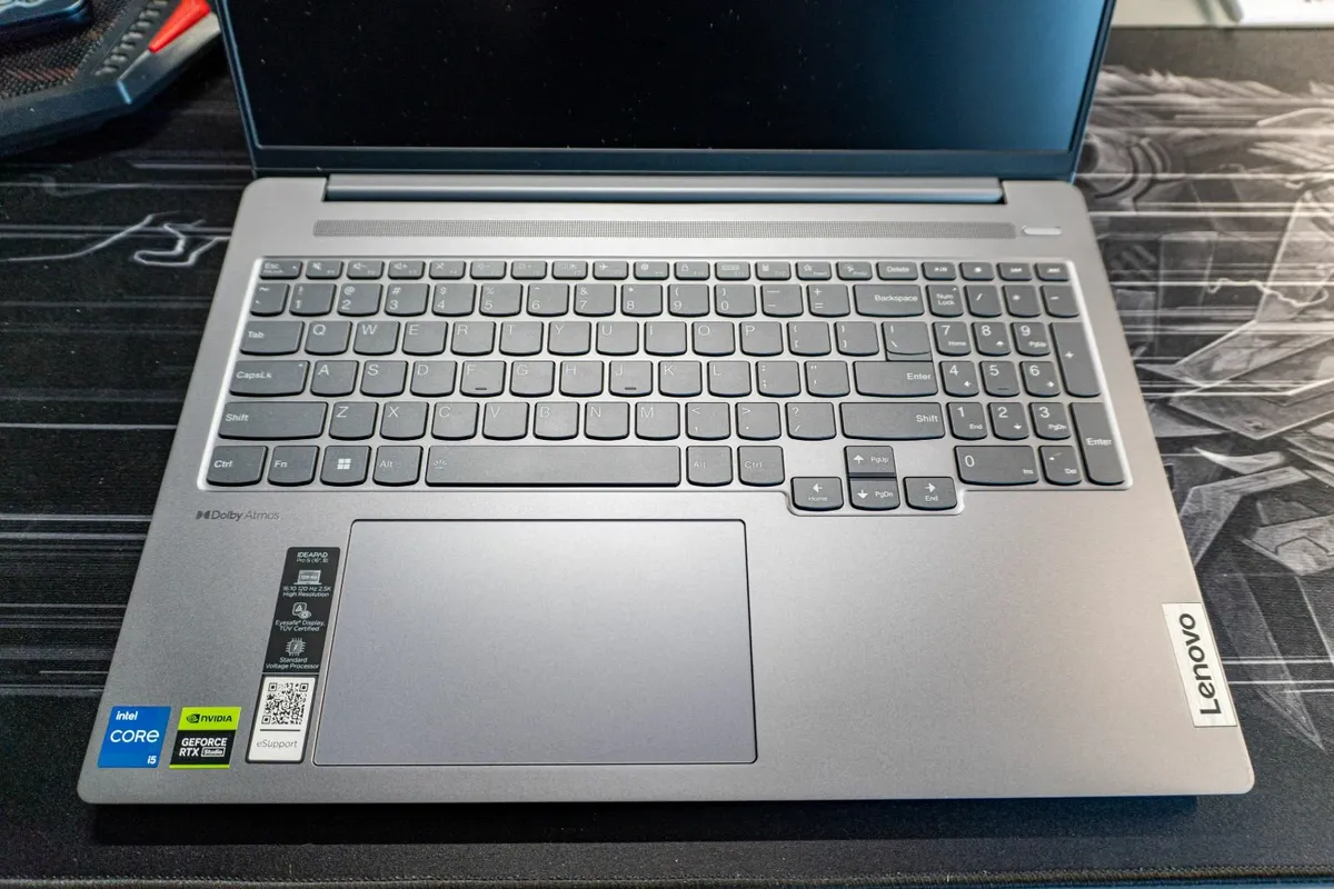 Lenovo IdeaPad Pro 5 16" - Image 3